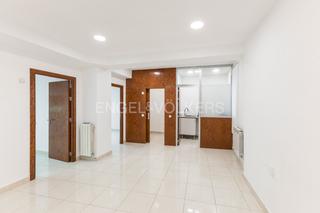 Apartamento  Calle de bravo murillo. Amplio piso exterior con gran potencial, cerca de azca