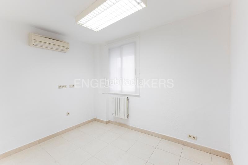 Foto d912b4e0-95bd-477f-abed-59f0c78e6a5e. Appartement mit heizung in Cuatro Caminos - Azca Madrid