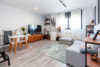 Apartament a Vega de la Moraleja. Moderno y funcional apartamento loft en vega de la moraleja