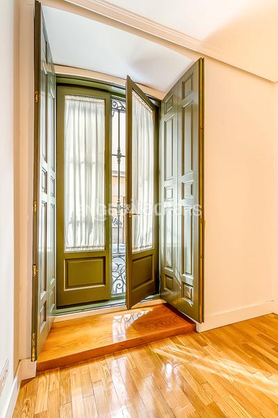 Foto 5ca7eb3b-06e0-43d5-b290-feb0073ae24a. Appartement mit heizung parking in Justicia-Chueca Madrid