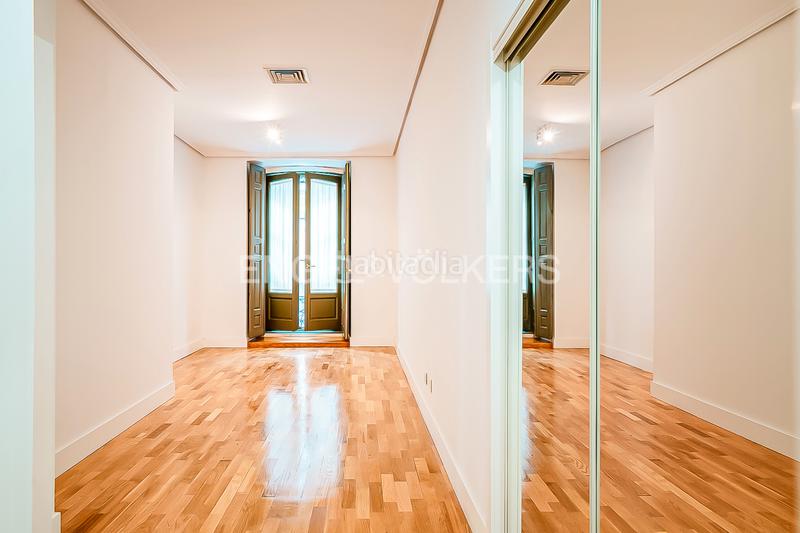 Foto 986dd165-dfff-4012-8255-43c27f978467. Appartement mit heizung parking in Justicia-Chueca Madrid