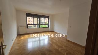 Lloguer Apartament  Boadilla del camino. Vivienda familiar en las tablas.