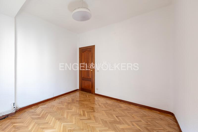 Foto b1a167bd-8870-4a7b-b9de-a4eafab9bf18. Affitto piccolo appartamento con riscaldamento in Madrid