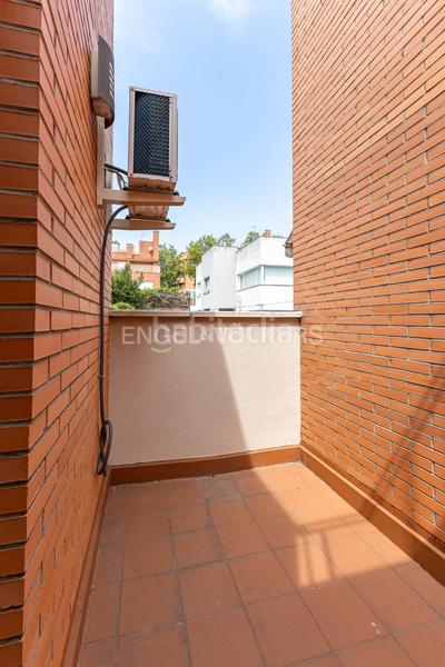 Foto a6dea339-91de-4432-96d9-3f2756b41094. Casa amplio chalet con piscina junto a valdebebas en Madrid
