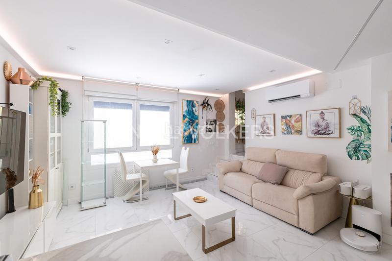Foto 9a9e6aa8-9e53-4234-842c-c451ff455b55. Duplex con riscaldamento parcheggio in Pacífico Madrid