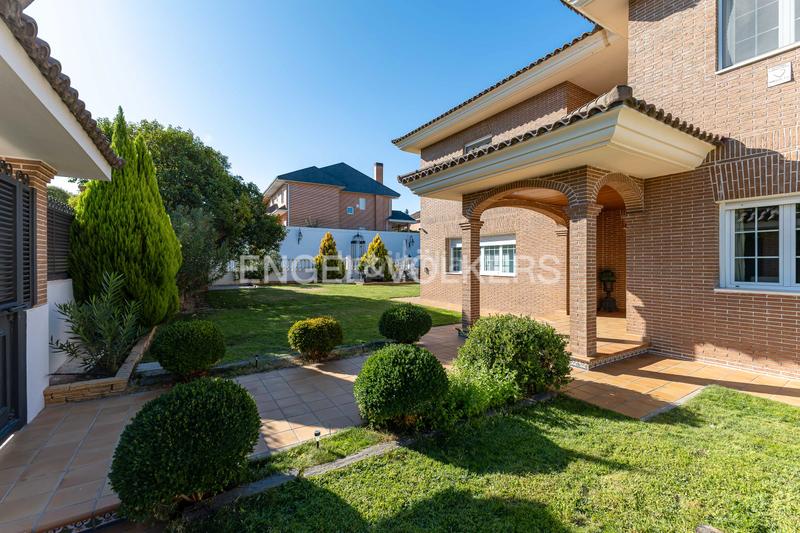 Foto 0a60c19b-29b8-44d0-9633-86004cd76afa. Haus mit heizung parking pool in Peñas Albas - Zulema Villalbilla