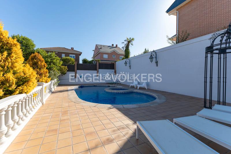 Foto badcda73-ae7e-45fc-9464-d752c727c0e6. Haus mit heizung parking pool in Peñas Albas - Zulema Villalbilla