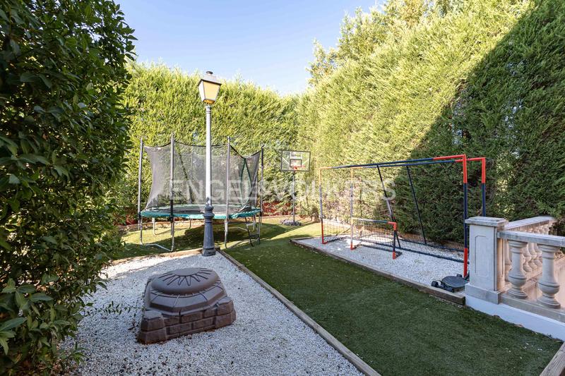 Foto cd55af17-cfd6-42d1-903d-954fe4f66cb5. Haus mit heizung parking pool in Peñas Albas - Zulema Villalbilla