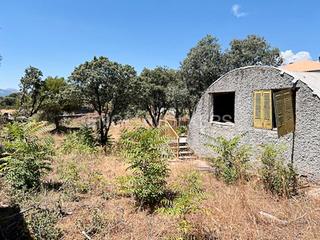 Terreno residenziale in Las Zorreras-Monte Encinar. Parcela urbana con proyecto y licencia concedida en el escorial
