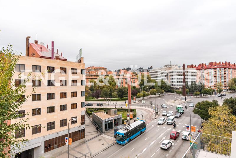 Foto 18941da7-41d7-4a45-af4b-2e1e1ad58017. Location attique avec chauffage parking piscine dans Madrid