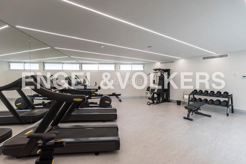 Foto 8be2b68e-24e9-4d87-85ac-bd639e7f299a. Location attique avec chauffage parking piscine dans Madrid