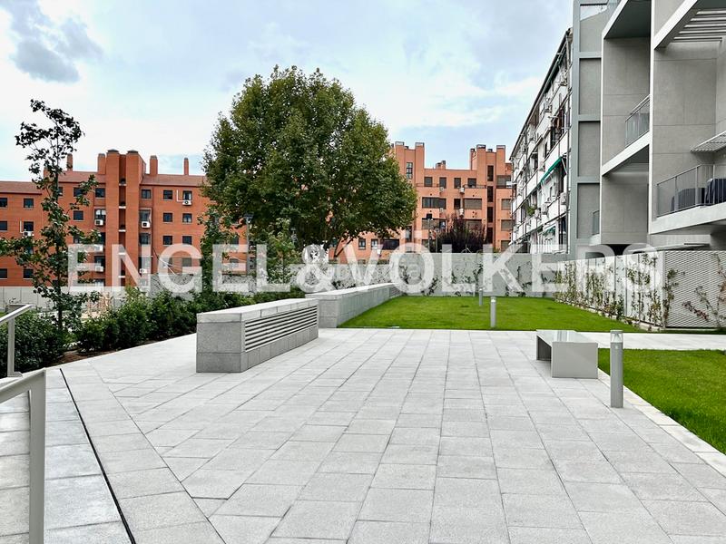 Foto a2615683-54d7-45ea-a7f7-abaad4f737d2. Location attique avec chauffage parking piscine dans Madrid