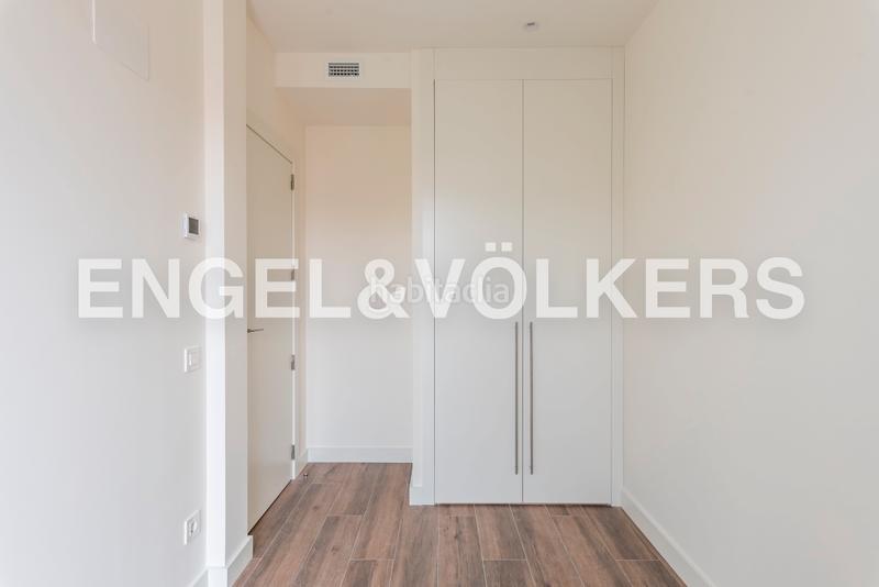 Foto a42f3f62-f4fb-466c-a678-dafa67e90cfe. Location attique avec chauffage parking piscine dans Madrid