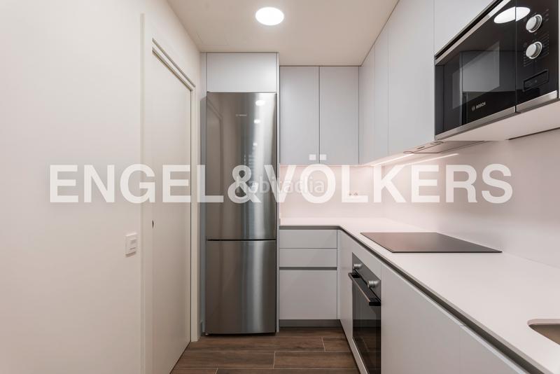 Foto 26a97195-0a96-4706-9e03-010c53fe79cf. Miete dachwohnung mit heizung parking pool in Acacias Madrid