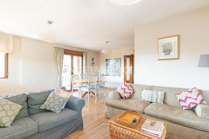 Foto 316dfae5-e377-43f5-b44f-497a4458e2aa. House with heating parking pool in Becerril de la Sierra