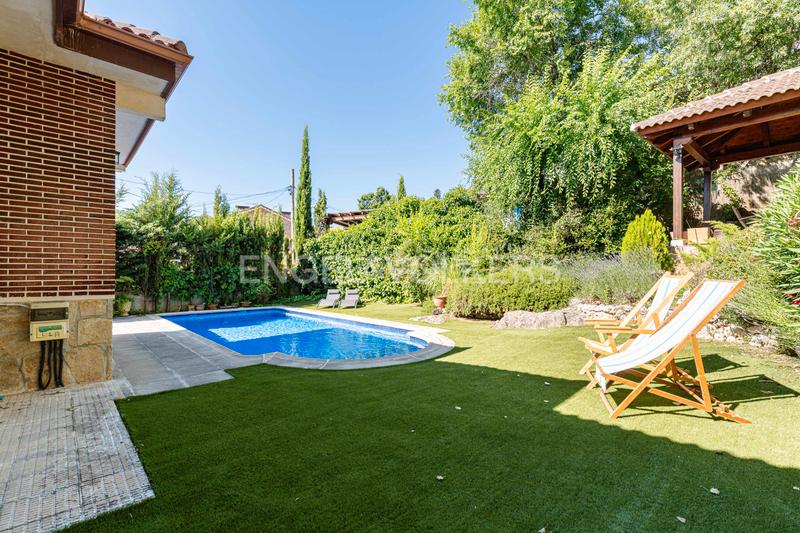 Foto 39405358-b9d7-425a-b723-25d3dc0a5dae. House with heating parking pool in Becerril de la Sierra