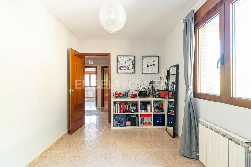 Foto 3c5fa40f-474a-46aa-8479-2e822a285268. House with heating parking pool in Becerril de la Sierra