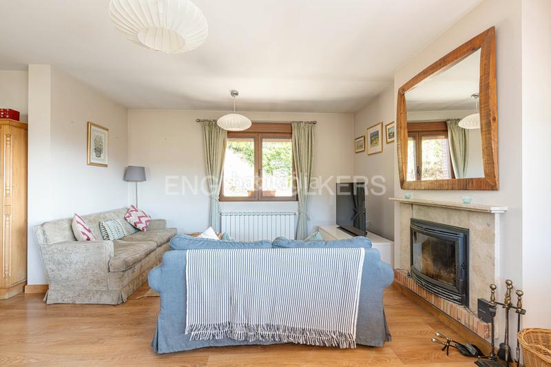 Foto 7f6e94bf-24d0-4709-87be-a8c95f298153. House with heating parking pool in Becerril de la Sierra