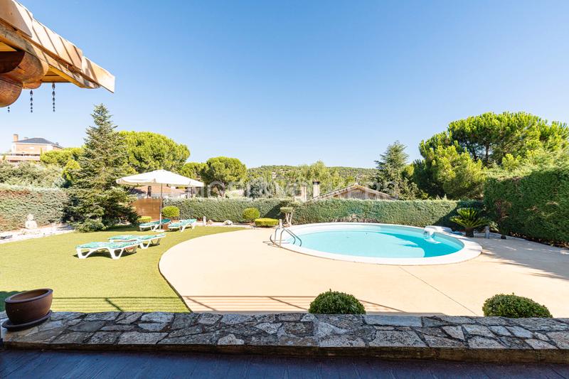 Foto 4017c7ea-fe61-4722-acb8-7414cf8a4886. Casa magnifico chalet moderno en jarabeltran en Pino Alto-Navarredonda Valdemorillo