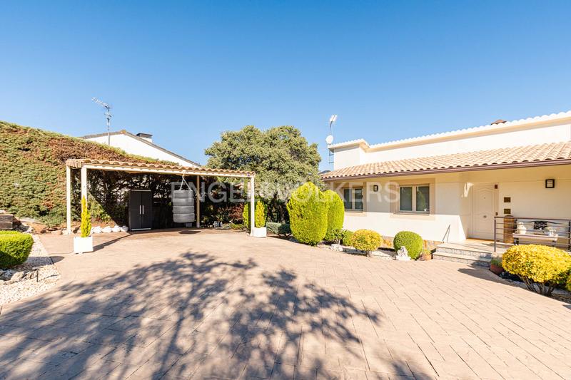 Foto 7c45257d-b791-4177-8c04-d3b6789fd8b8. Casa magnifico chalet moderno en jarabeltran en Pino Alto-Navarredonda Valdemorillo