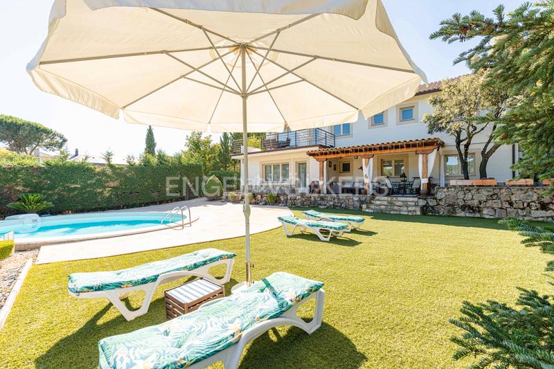 Foto f966f4d9-dae2-412a-a89b-223e6399d1b6. Casa magnifico chalet moderno en jarabeltran en Pino Alto-Navarredonda Valdemorillo