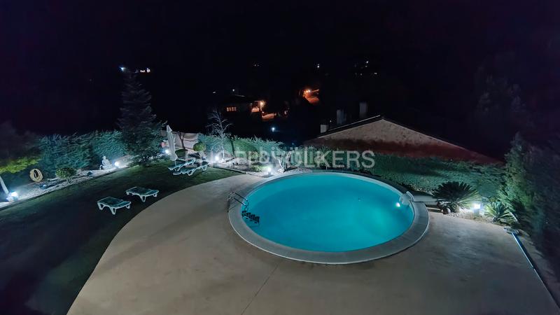 Foto fb48c9a8-1b38-40df-8aac-8a6509d59b60. Casa magnifico chalet moderno en jarabeltran en Pino Alto-Navarredonda Valdemorillo