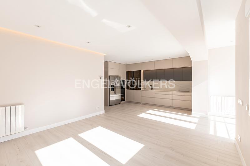 Foto 33504fd3-e80f-4b42-b600-3121ad567835. Location appartement avec chauffage parking dans Lista Madrid