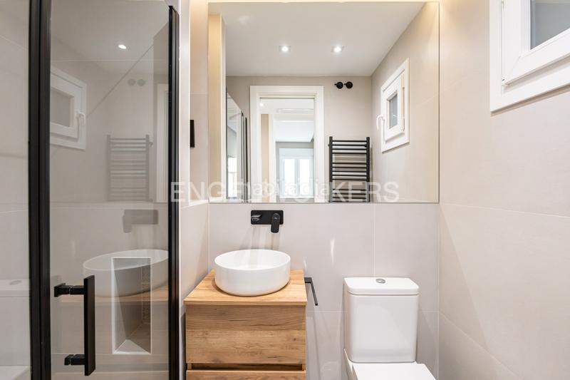 Foto 4ee1cc9a-d362-48e0-9869-dccd651a4a05. Location appartement avec chauffage parking dans Lista Madrid