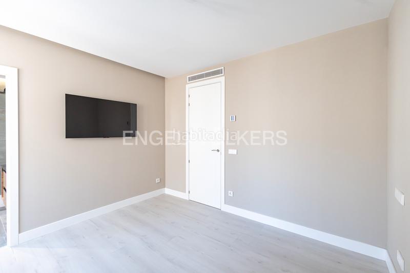 Foto 793090f2-5a82-4d87-b45b-19349db0cca6. Location appartement avec chauffage parking dans Lista Madrid