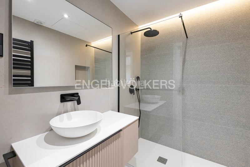 Foto f6f61e47-061c-4bcd-980d-cc54c1c546d5. Location appartement avec chauffage parking dans Lista Madrid