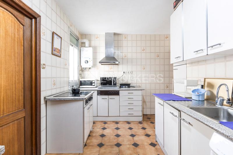 Foto b87ccc55-ee2d-484f-9ec7-a5b109be0e7a. Appartement mit heizung parking in Fuente del Berro Madrid