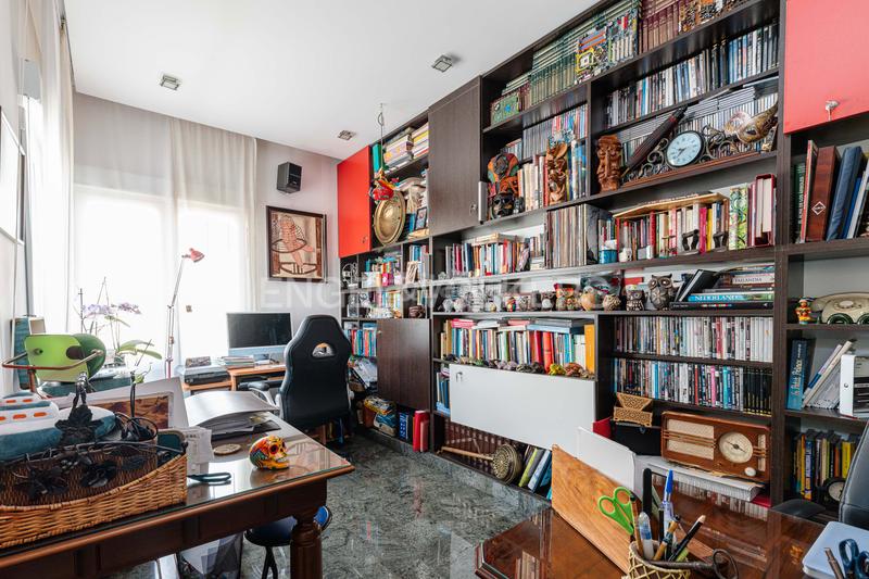 Foto 5e3beee6-3699-44d2-8987-adb354420871. Àtic amb calefacció aparcament a Ríos Rosas-Nuevos Ministerios Madrid