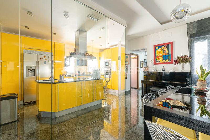 Foto 7c3970c9-a2db-4bc0-9673-840b38d5644e. Àtic amb calefacció aparcament a Ríos Rosas-Nuevos Ministerios Madrid