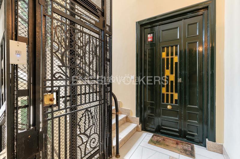 Foto 93030329-59ff-4575-9945-734dcbc96ce9. Àtic amb calefacció aparcament a Ríos Rosas-Nuevos Ministerios Madrid