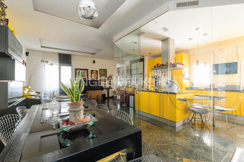 Foto c5fca4c3-c723-452c-b692-4ea5ff8cb31b. Àtic amb calefacció aparcament a Ríos Rosas-Nuevos Ministerios Madrid