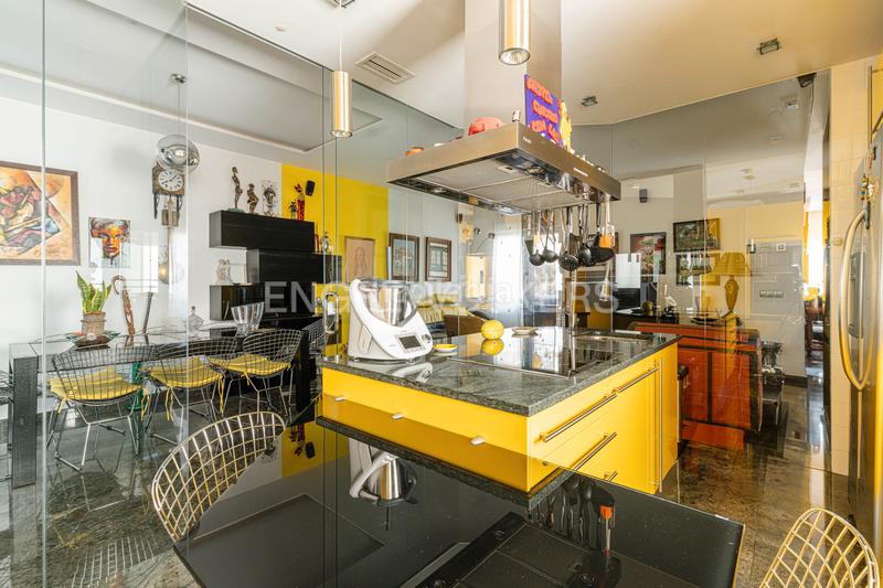 Foto e762f39e-1fbd-484e-a1d6-ffee50b21c60. Àtic amb calefacció aparcament a Ríos Rosas-Nuevos Ministerios Madrid