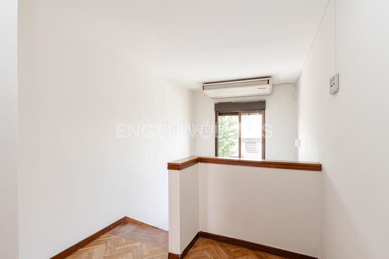 Foto 3bd31bd1-f826-4f34-9df3-d06bbd2eda09. Alquiler casa exclusiva casa unifamiliar en Somosaguas Pozuelo de Alarcón