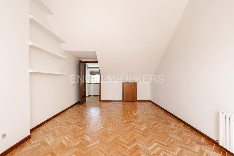 Foto 7a0125d0-8869-4fac-97a9-85a372b061dd. Alquiler casa exclusiva casa unifamiliar en Somosaguas Pozuelo de Alarcón