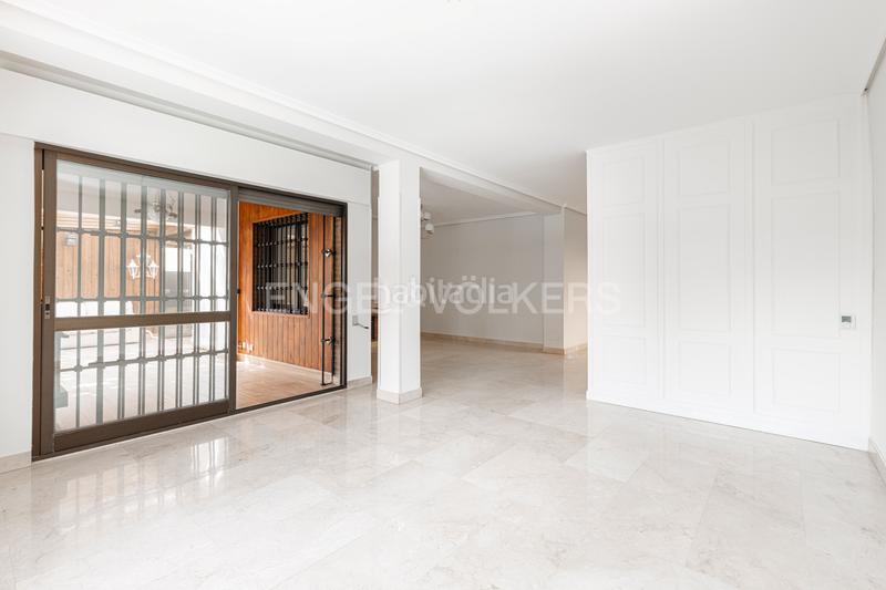 Foto 8d3a71d2-e5c9-41f2-85e5-a65520d619d9. Alquiler casa exclusiva casa unifamiliar en Somosaguas Pozuelo de Alarcón