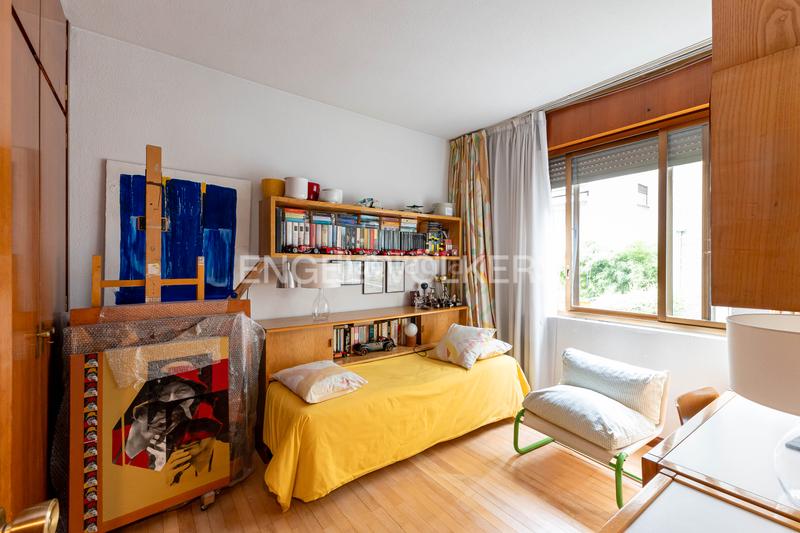 Foto 0bd439ec-b34a-49de-84ba-032338a10392. Appartement avec chauffage parking piscine dans San Juan Bautista Madrid