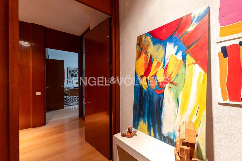 Foto 42547500-3aa6-4578-8f45-fef5c920c761. Appartement avec chauffage parking piscine dans San Juan Bautista Madrid