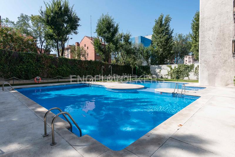 Foto b1c53638-a69c-4d96-a04e-3d38ad531cf1. Appartement avec chauffage parking piscine dans San Juan Bautista Madrid