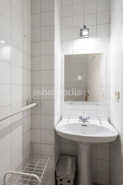 Foto 7b55dc10-d28d-4917-afac-02adc158fbf6. Apartamento exclusivo piso con 2 terrazas para reformar en conde duque en Madrid