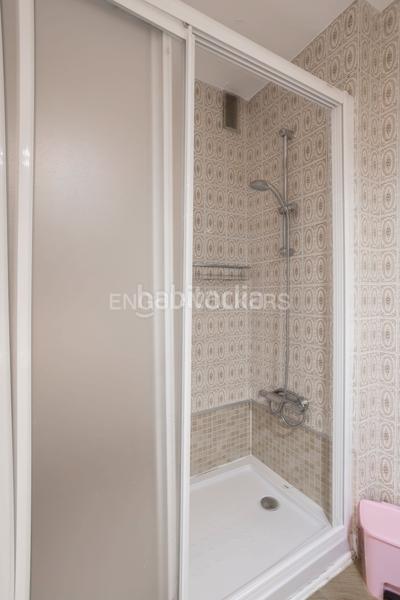 Foto e7bed94b-e66d-4384-afde-be7b787e2ba9. Apartamento exclusivo piso con 2 terrazas para reformar en conde duque en Madrid