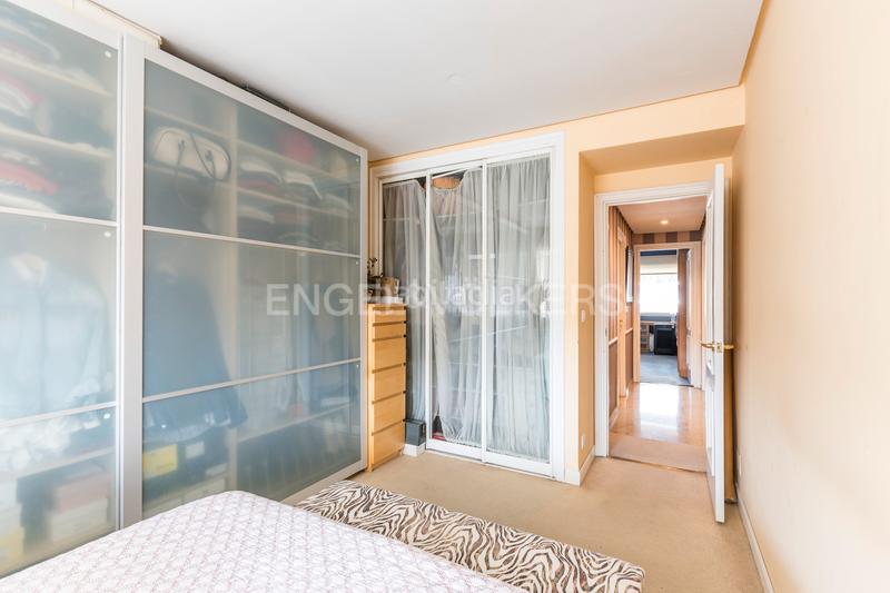 Foto 66ea2ecb-855c-48fb-be8f-63b804b36e19. Apartamento exclusivo piso con terrazas, piscina y zonas deportivas en el corazón de ciudad lineal. en Madrid