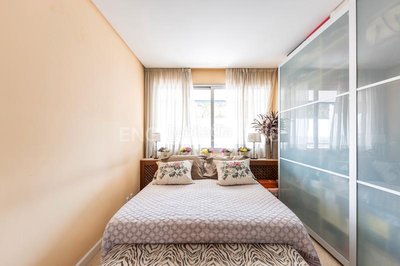Foto 97bf8b22-e0cc-4a4c-bde1-43b3e9bdd49e. Apartamento exclusivo piso con terrazas, piscina y zonas deportivas en el corazón de ciudad lineal. en Madrid