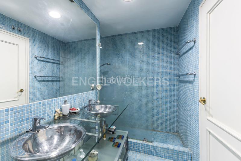 Foto af26ba30-8a75-4c43-8f14-50cc78f7a6ae. Apartamento exclusivo piso con terrazas, piscina y zonas deportivas en el corazón de ciudad lineal. en Madrid