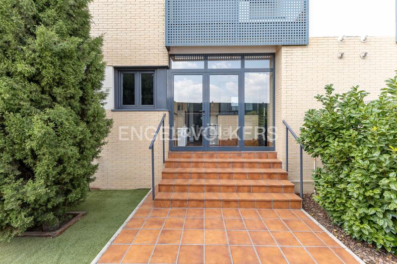 Foto 19a46f17-cad7-4e2c-bbbb-22bc2f9bfffa. Alquiler casa chalet adosado . en Colonia Torrelodones