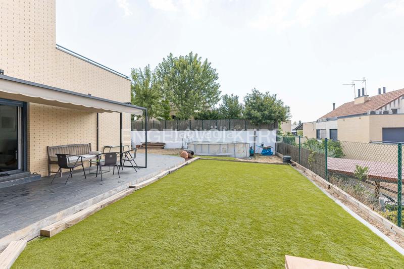 Foto 6001a5dc-2c31-453a-9f4b-5662c213d56f. Rent house with heating parking in Colonia Torrelodones