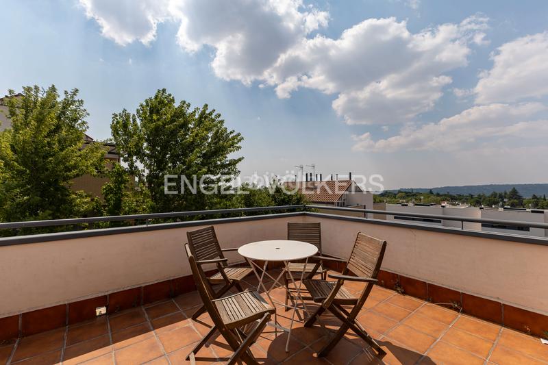 Foto c21e7b65-f1ac-46ad-b241-465b1390355c. Rent house with heating parking in Colonia Torrelodones